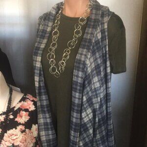 Plaid, shark bite vest